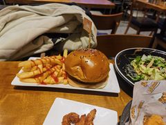 -HUZI虎滋精酿餐吧(京西大悦城店)