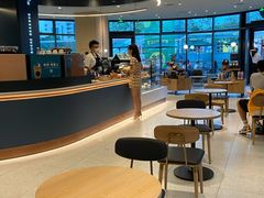 用餐区-星巴克臻选(深圳龙岗万科店)