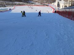 -亚布力新体委滑雪场