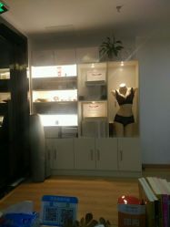 -颜工坊健康美容管理中心喜丽妈妈