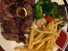 -WOLFGANG PUCK KITCHEN & BAR(迪士尼小镇店)