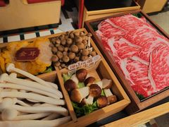 -廖掌柜·重庆鲜货火锅(上海首店)