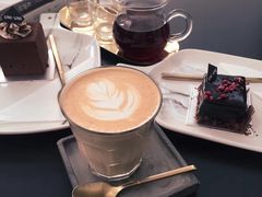 -UNI UNI(环亚凯瑟琳店)