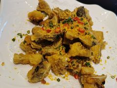 -鼎泰亨·海鲜牛肉餐厅(滨江店)