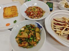 -楚山晓·湖北菜(武汉光谷K11店)