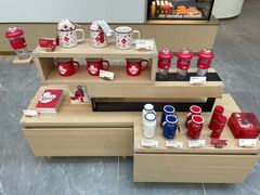 零售区-Tims天好咖啡·贝果(渝中来福士店)