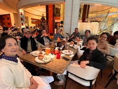 -怡咖啡海鲜自助餐厅(浦东香格里拉店)
