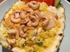 菠萝海鲜炒饭-mango tree芒果树泰国餐厅(青岛万象城店)