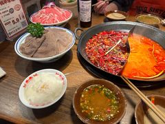 -萍姐火锅·公路夜市(武汉首店)