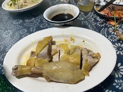 白斩鸡-唔呶喔哩酒家(生产街店)