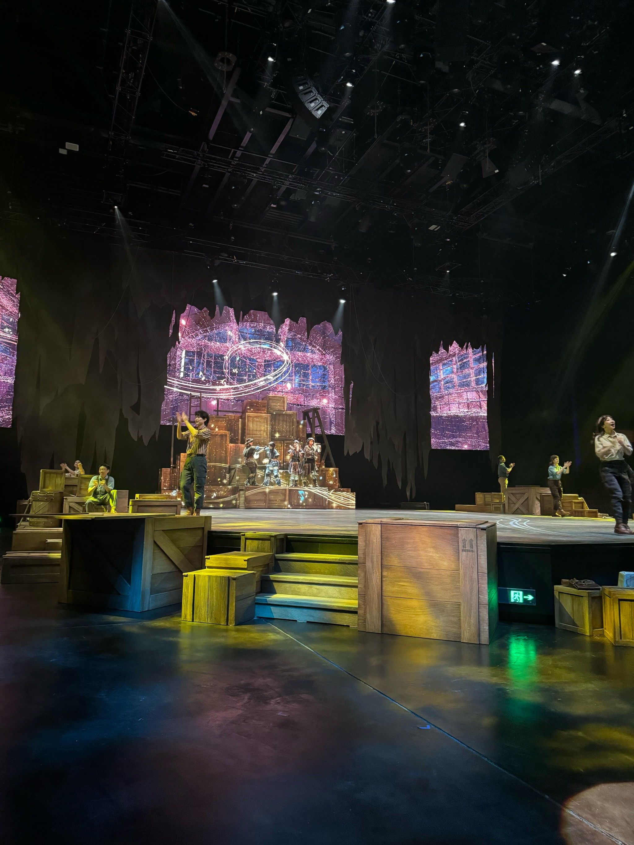 金士杰：对舞台剧有决心 像许多个短视频合在一同