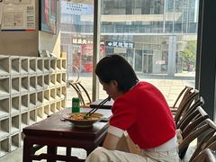-方铲铲·成都板凳面(滨江银泰店)