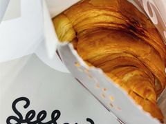 黑松露炒蛋可颂三明治-Seesaw Coffee(上生新所店)