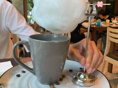 -Chom Cafe and Restaurant