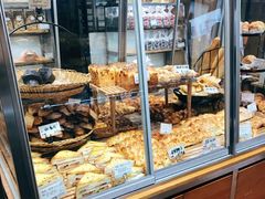 面包甜点陈列柜-苹果花园(乳山路店)