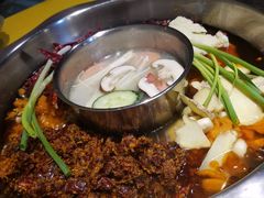 -周幺妹重庆老火锅(银泰城总店)