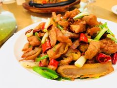 -香巴拉云南餐厅(华莱坞店)