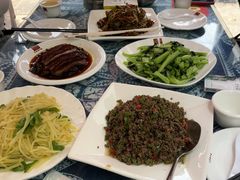 -瑞丰园庭院餐厅·白族传统家常菜