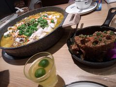 -山城外·非遗酸菜鱼(新都汇融店)