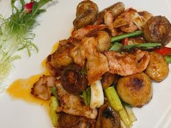 香煎口蘑脆爽肉-周三的情书花园餐厅(江北店)