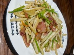 -民间瓦缸煨汤館(嵩山路店)