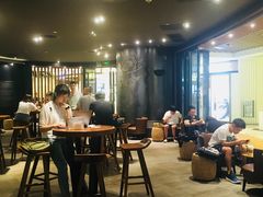 大堂-星巴克臻选(广州太古汇店)