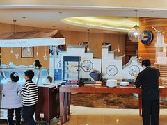 -元一希尔顿酒店·鲜切牛肉火锅禅自助餐厅