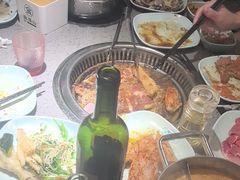 -金滏山烤肉·海鲜·火锅自助餐厅(襄阳万达店)