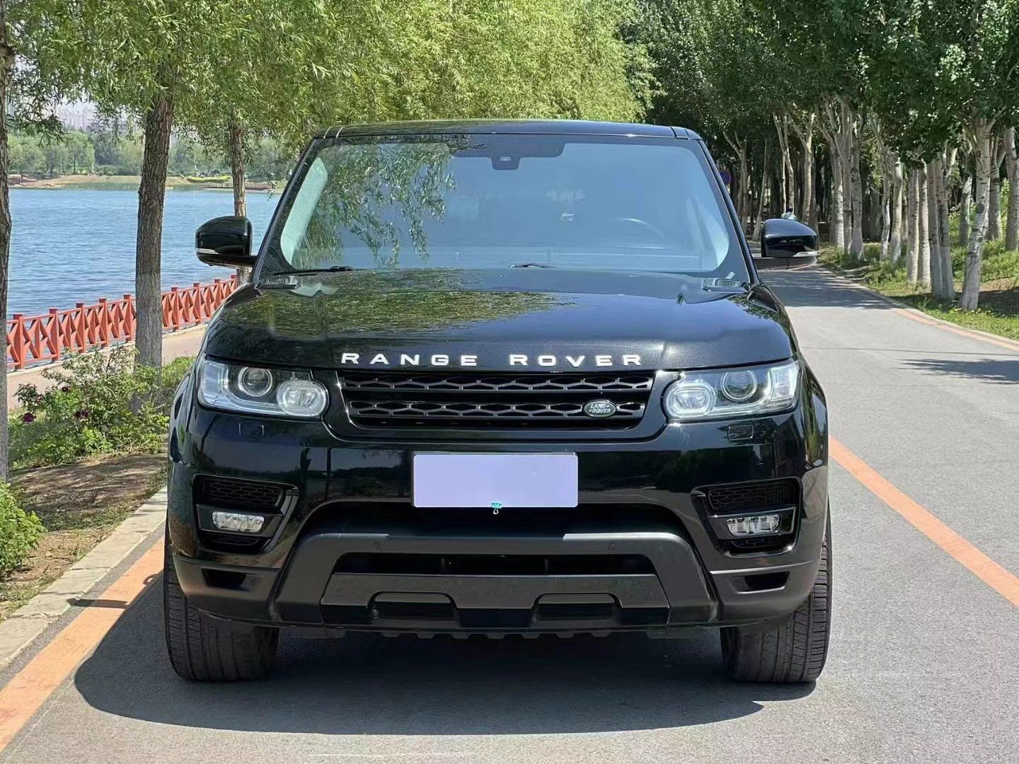 2015年路虎揽胜运动 109.8w 液