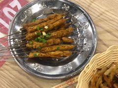 猪肉串-江城燕子大排档(江汉路步行街店)