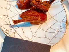 脆皮妙龄鸽-新荣记(新源南路店)
