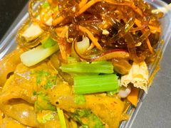 凉菜拼盘-聚合鑫东北熏酱熟食麻辣面(长阳店)