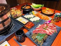 -山之屋炭火烧肉·生啤畅饮(大朗万科中央公园店)