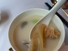 凤仙花胶云吞鸡-广州富力丽思卡尔顿酒店·丽轩·粤菜
