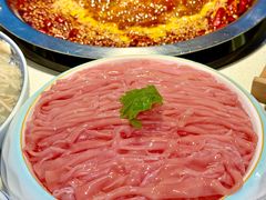 -茅草房·河畔园林火锅