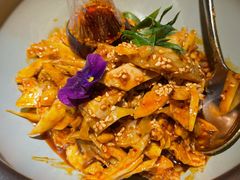 敲糖棒棒鸡-辛香汇·现炒川菜(淮海路百盛店)
