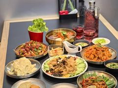 -红东阁东北菜烤肉酒馆(CROSS万象汇店)