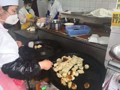 -黄阿姨锅贴大王(万航渡路店)