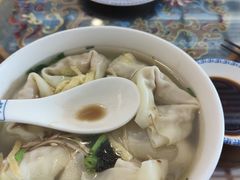-笑来喜馄饨小笼工坊店(湖滨街店)