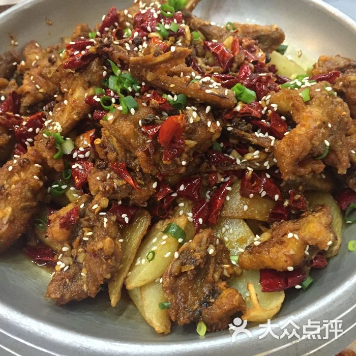 土家大牌档 干锅蒜香竹鸡 小松鼠_3942