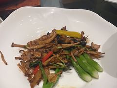 -隆聚·时令海鲜(洪兴店)