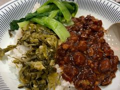 卤肉饭-遇见小面(东方宝泰店)
