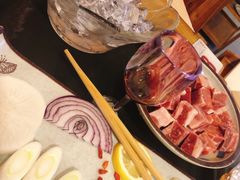 -毛辣果·贵州红酸汤牛肉火锅(西单店)