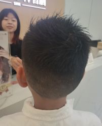-首脑美发沙龙
