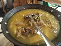 -霄汉牛三鲜湖北砂锅菜(万松园2店)