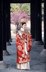 -苏菲亚婚纱摄影