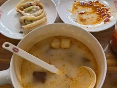 -胡记锅贴·沪上游子老鸭粉丝汤(太原路店)