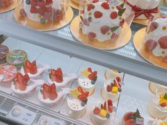 -花花卷卷·鲜食蛋糕(静安久光百货店)