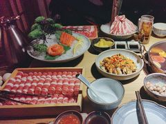 -礼舍·和牛火锅·烤肉·料理餐厅(华茂店)