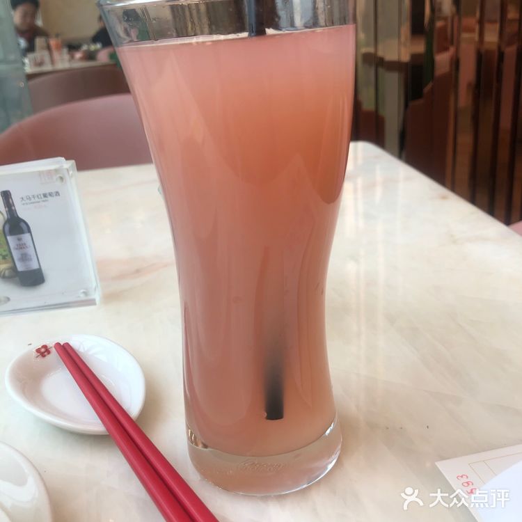 服务很不错，不会让你点太多的菜